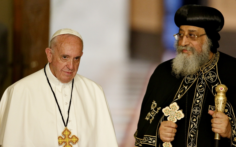20170428T1523-033-CNS-POPE-EGYPT-ORTHODOXcrop